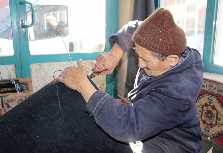 Semerci Urhan usta, isteyene mesleğini öğretecek