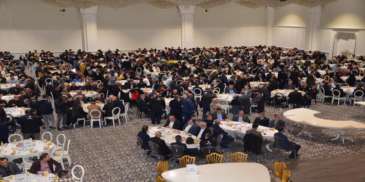 Konya’da TDV burslu öğrenciler iftar sofrasında bir araya geldi