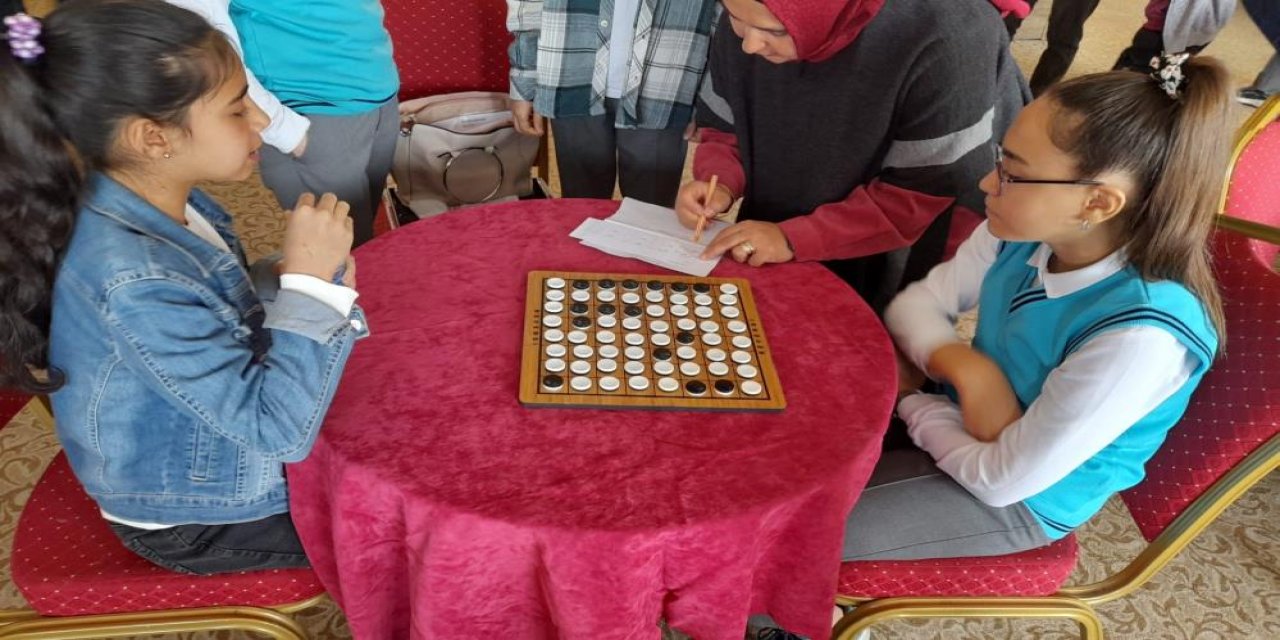 Beyşehir’de akıl ve zeka oyunları ilçe finalleri bitti