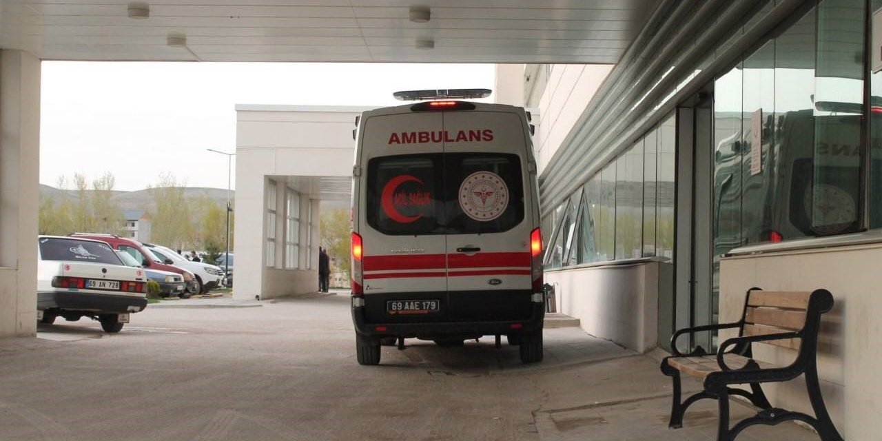 Dereye düşen 3 yaşındaki çocuk boğularak can verdi