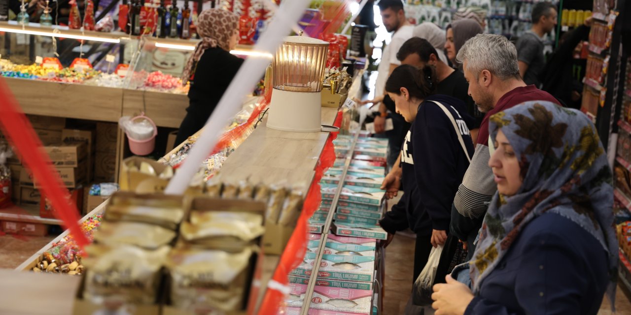 Konya’da Ramazan Bayramı hareketliliği, esnaflar bu yıl umutlu