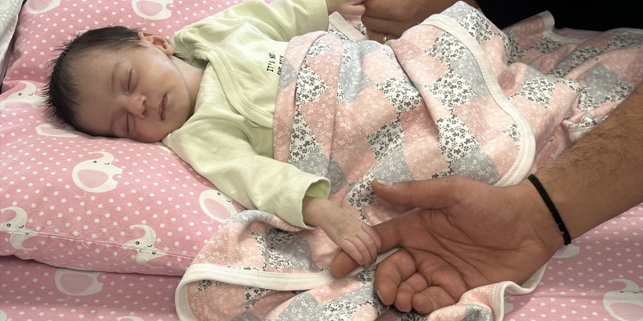 Konya’da 4 günlük bebeğe kalp ameliyatı!