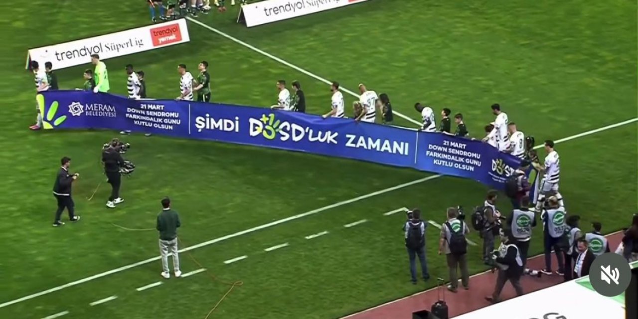 Konyasporlu oyuncular Trabzonspor maçına böyle çıktı