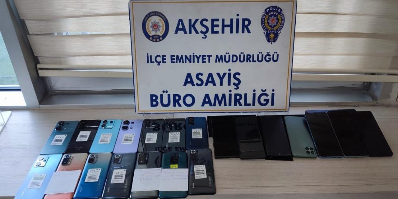 Konya’da 21 kaçak cep telefonu ele geçirildi