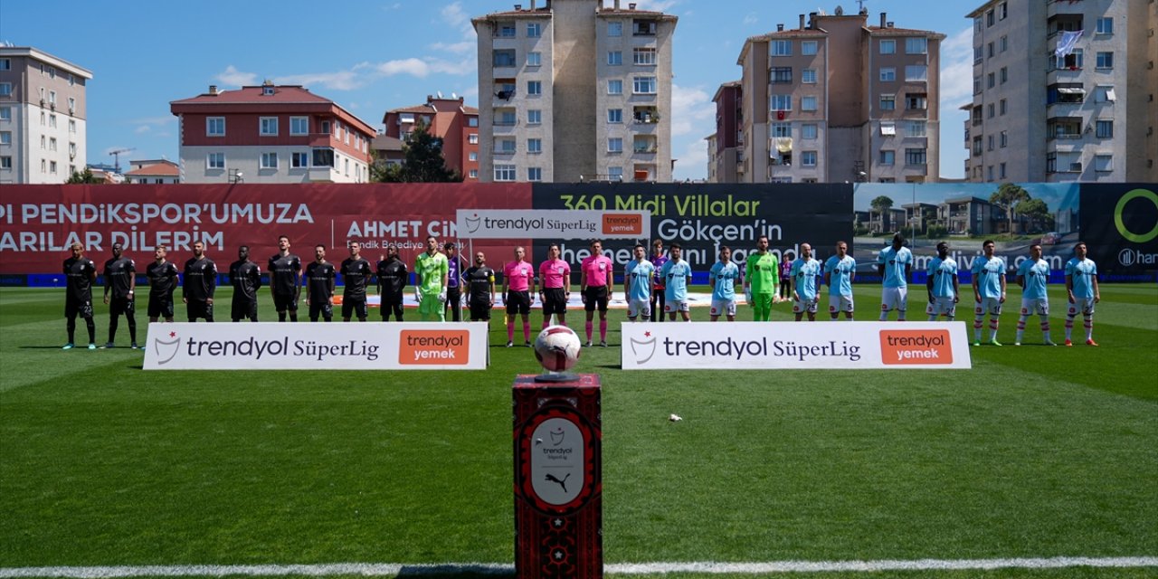 5 gollü maçta kazanan Başakşehir