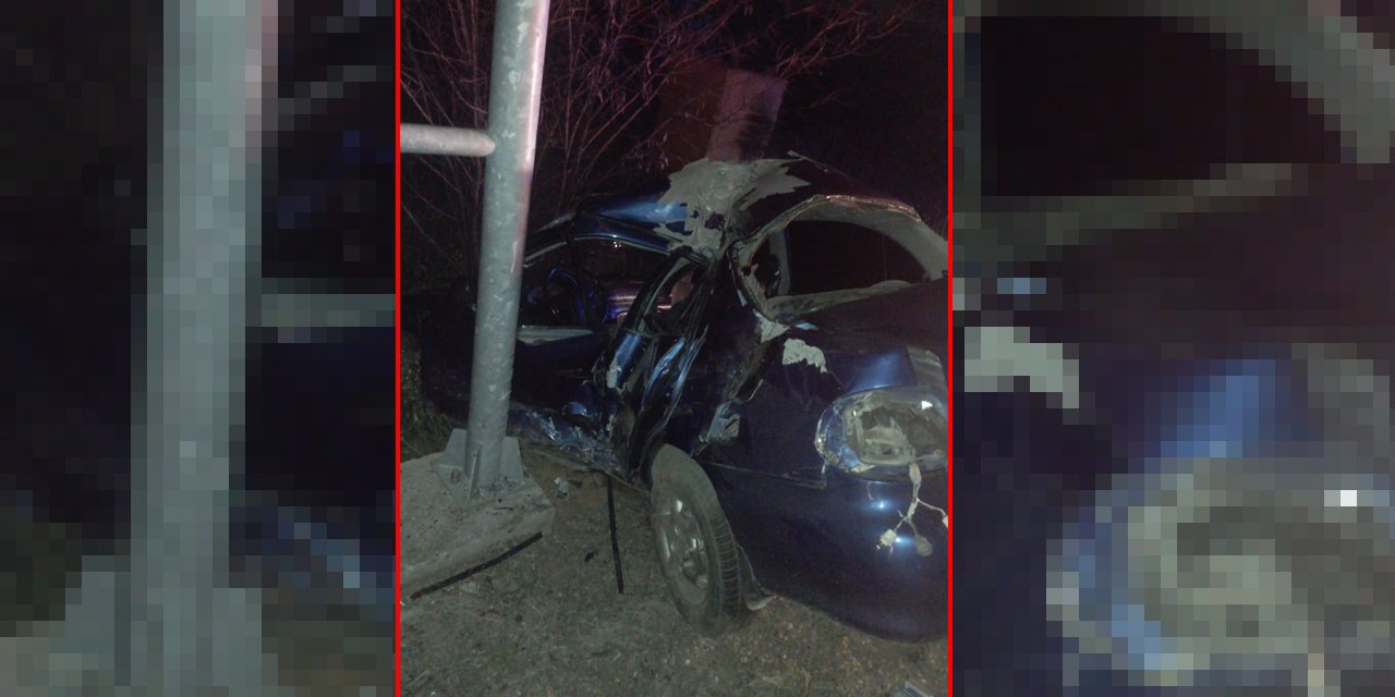 Konya’da otomobil tabelaya çarptı: Sürücü öldü