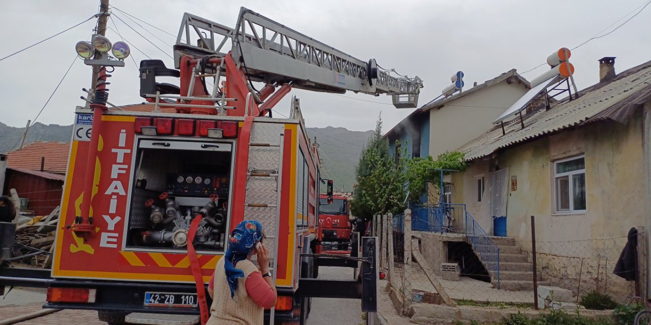 Konya’da korkutan ev yangını! Bir kişi hastanelik oldu