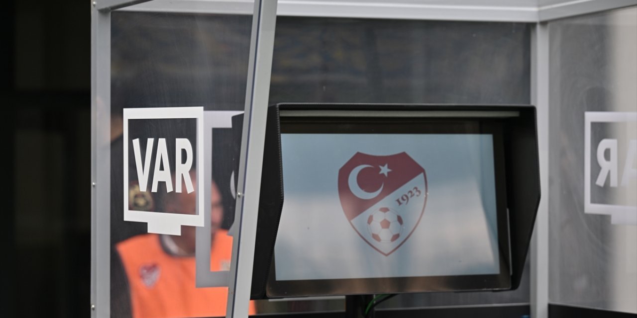 Türk hakemlerden yabancı VAR açıklaması