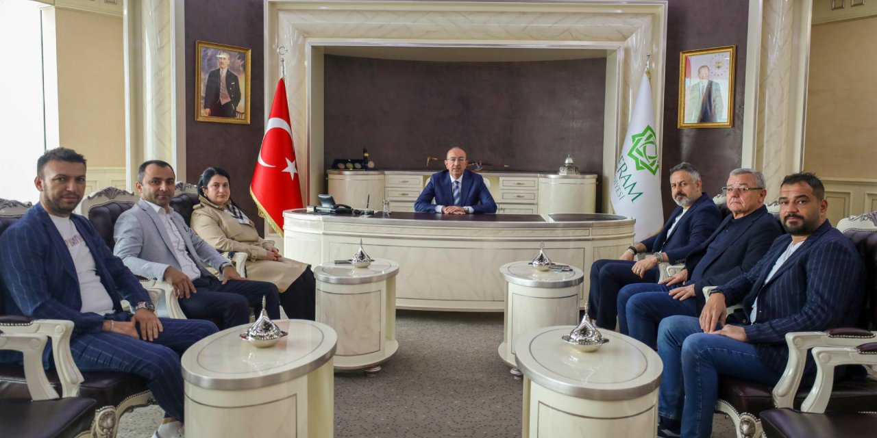 Konyaspor yönetiminden Başkan Kavuş’a ziyaret