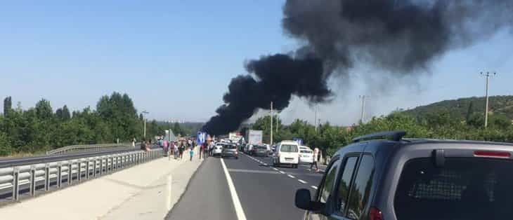 Mühimmat yüklü kamyonda korkutan yangın!