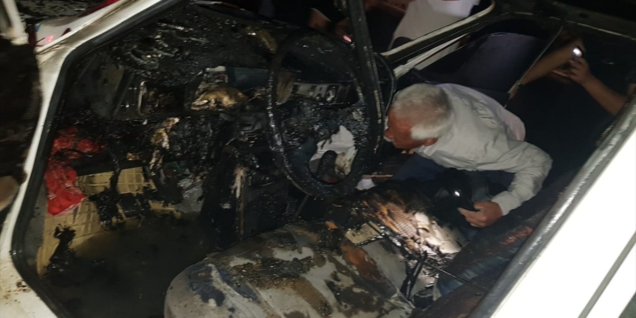 Konya’da seyir halindeki otomobilde yangın çıktı