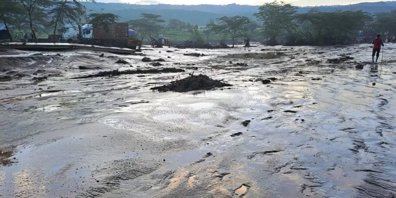 Şiddetli yağış sonrası baraj çöktü! 42 kişi öldü