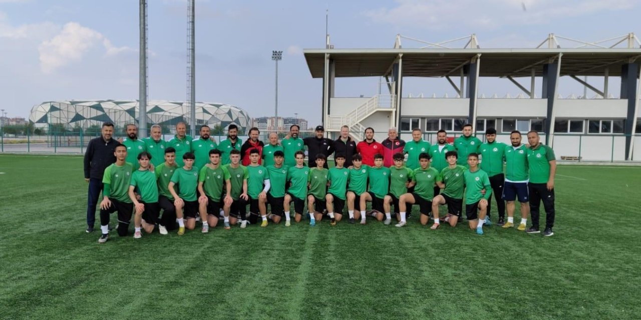 Double Pass eğitmenleri Konyaspor’u ziyaret etti