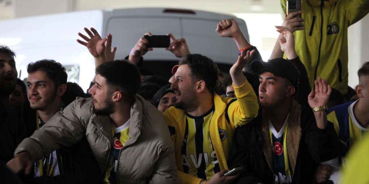 Fenerbahçe kafilesi Konya’da böyle karşılandı