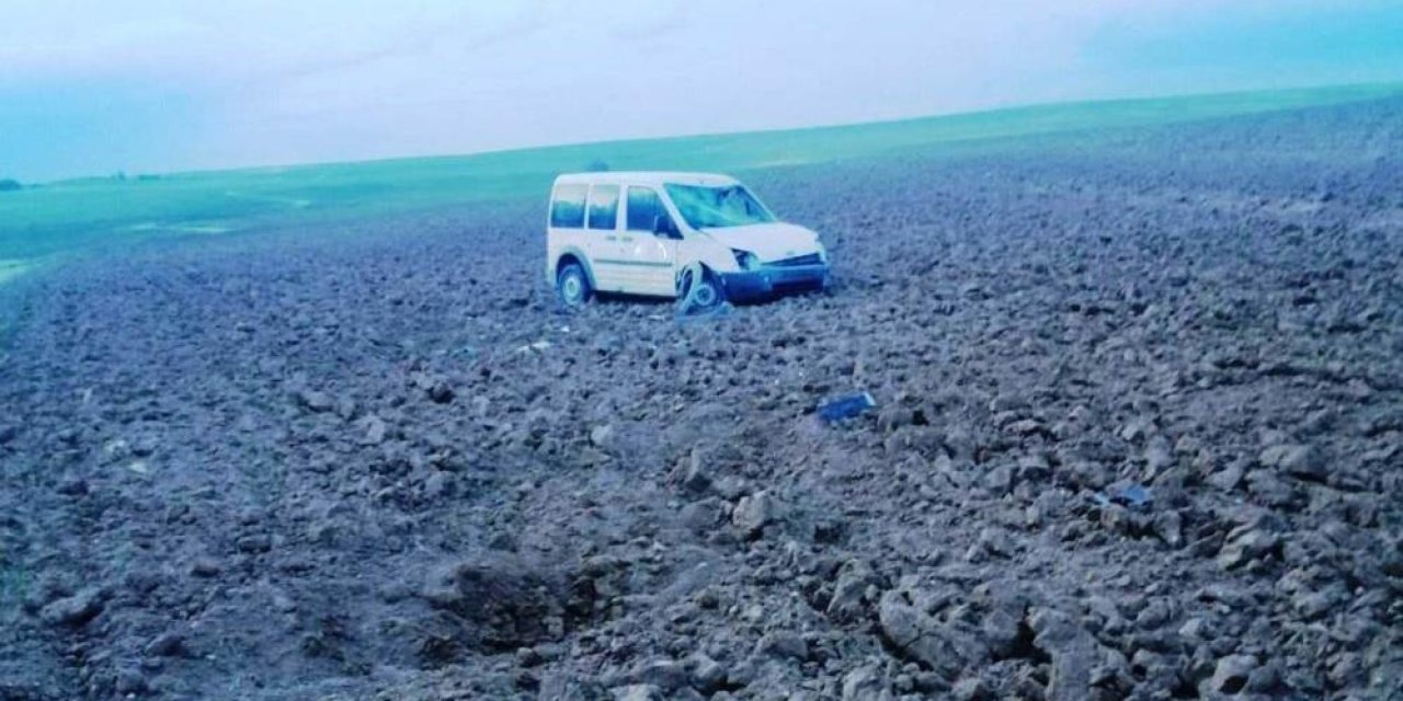 Konya’da yoldan çıkan araç takla attı, sürücü yaralı kurtuldu
