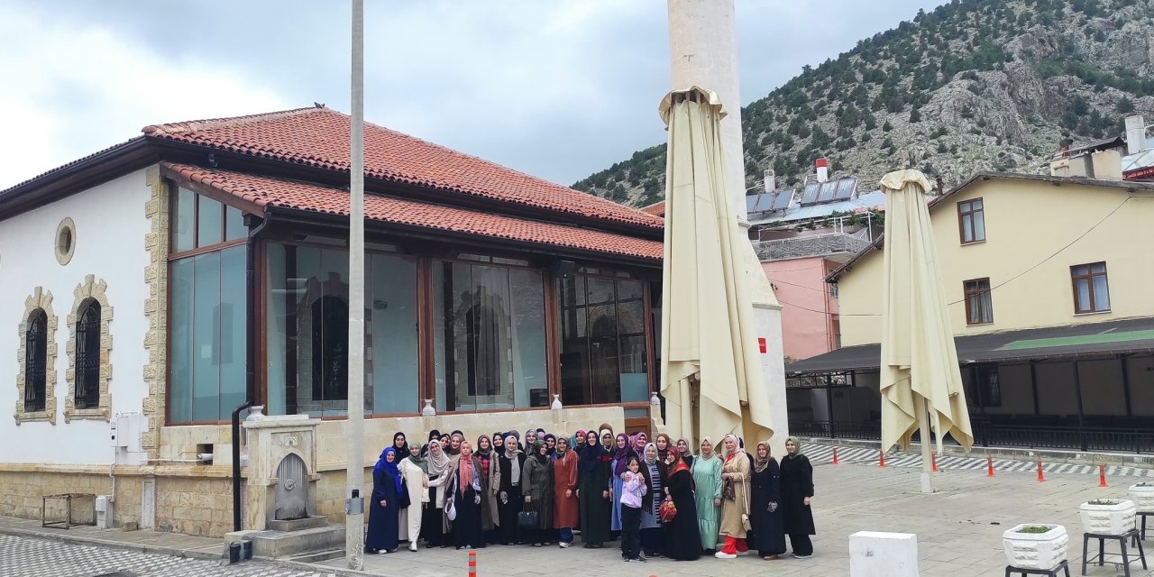 Konya’daki üniversite öğrencileri kültür gezisinde buluştu
