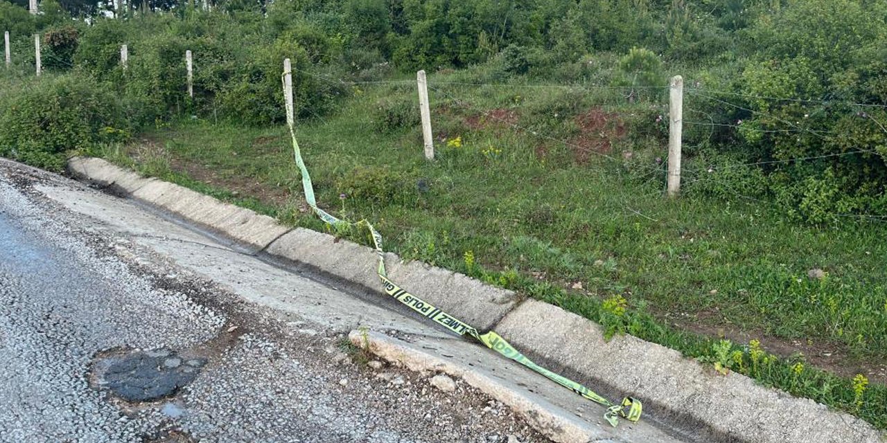 Sürüklenerek jandarma aracına çarpan motosikletli hayatını kaybetti