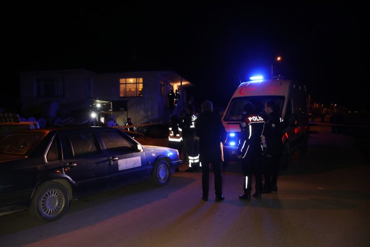 Evinin bahçesinde ölü bulundu! 2 kişi gözaltına alındı