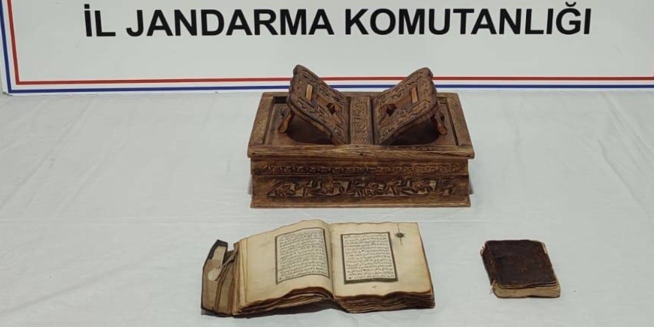 14'üncü yüzyıla ait Kur’an-ı Kerim ele geçirildi