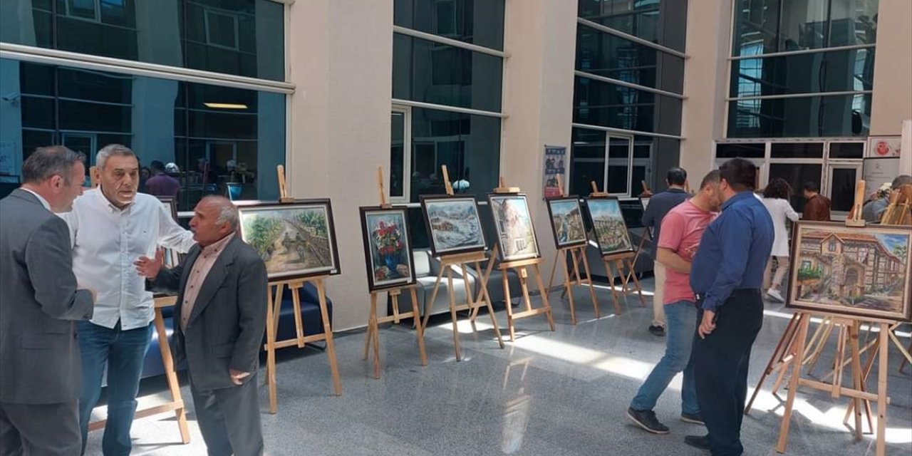 Konya’da Sağlık Haftası kapsamında resim sergisi açıldı