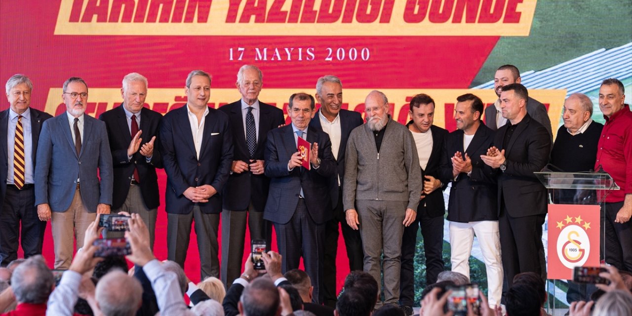 Galatasaray UEFA Kupası zaferinin 24. yılını kutladı