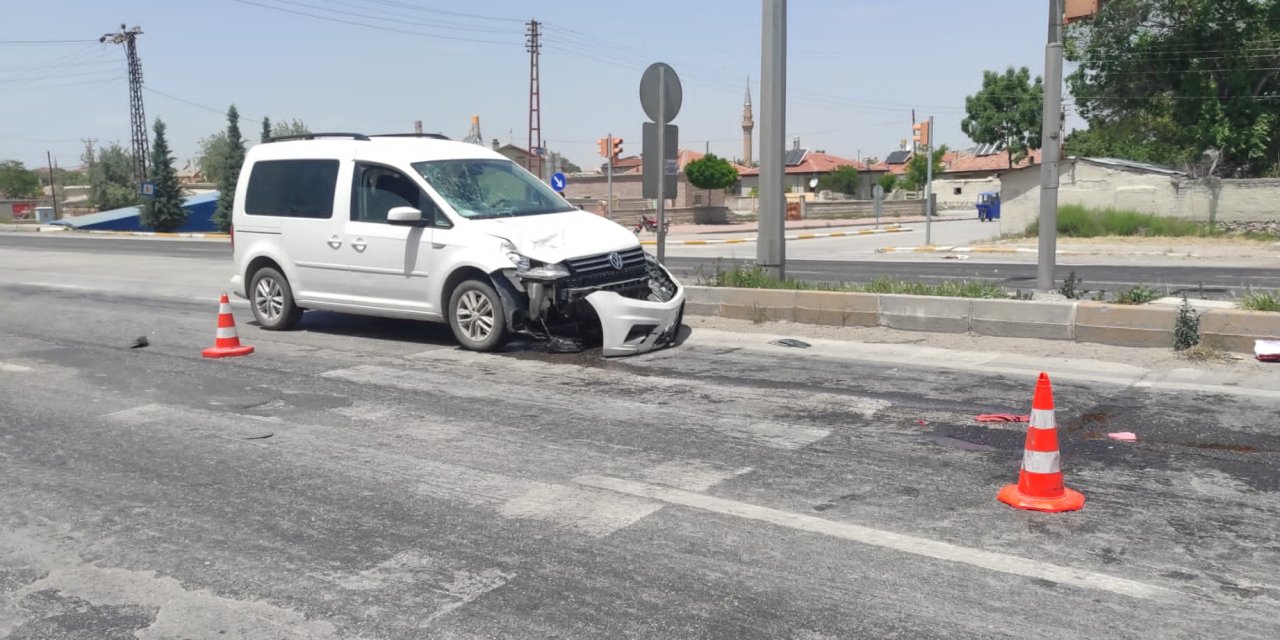 Konya’da elektrikli bisiklet kazaya karıştı, 2 lise öğrencisi yaralandı