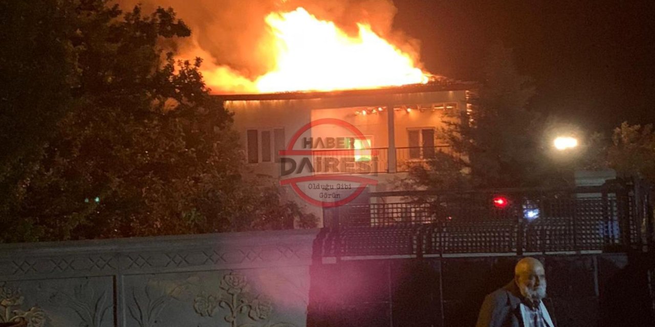 Konya’da yıldırım düşen evde yangın çıktı