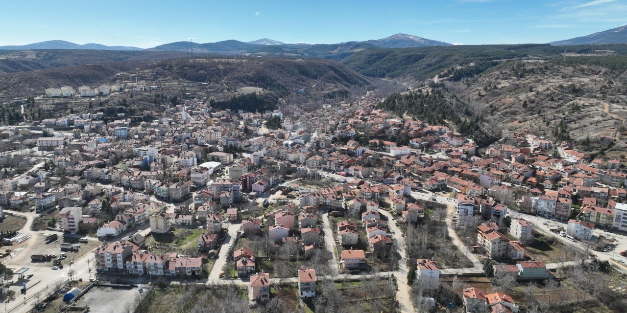 Dünyaca ünlü jeolog Konya’nın tarihi ilçesinde çalışma başlattı