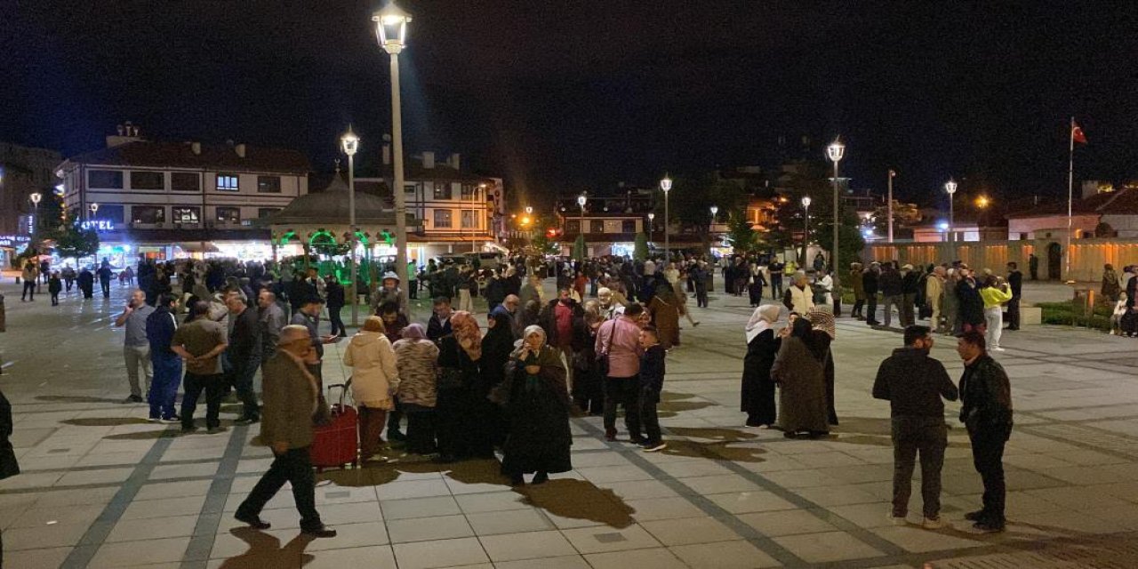 Konyalı hacı adayları dualarla uğurlandı