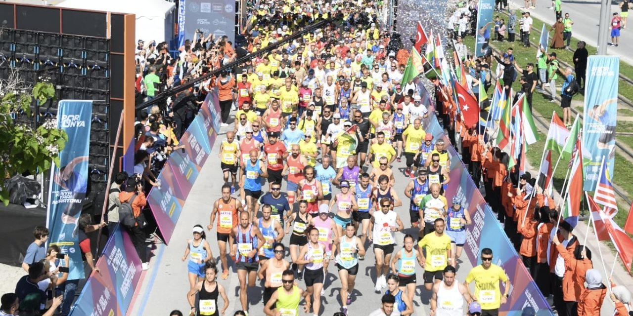 Uluslararası Konya Yarı Maratonu başladı