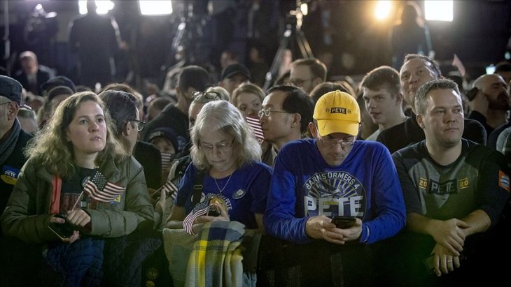 ABD'de Demokrat Parti ilk ön seçimde sınıfta kaldı
