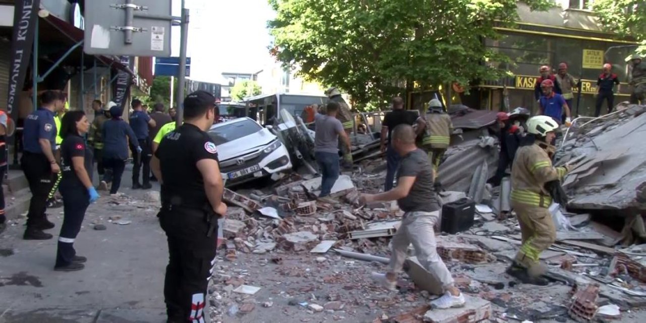 İstanbul'da 3 katlı bina çöktü, enkaz altında kalanlar var