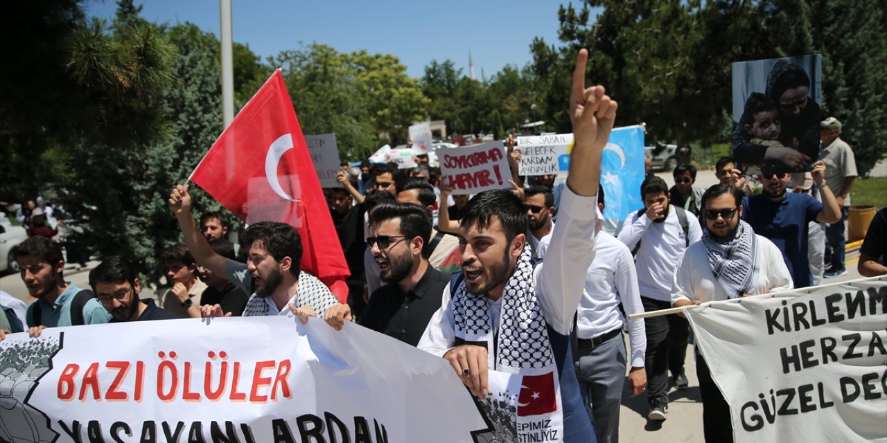 Konya’da öğrencilerden katil İsrail’in saldırılarına tepki