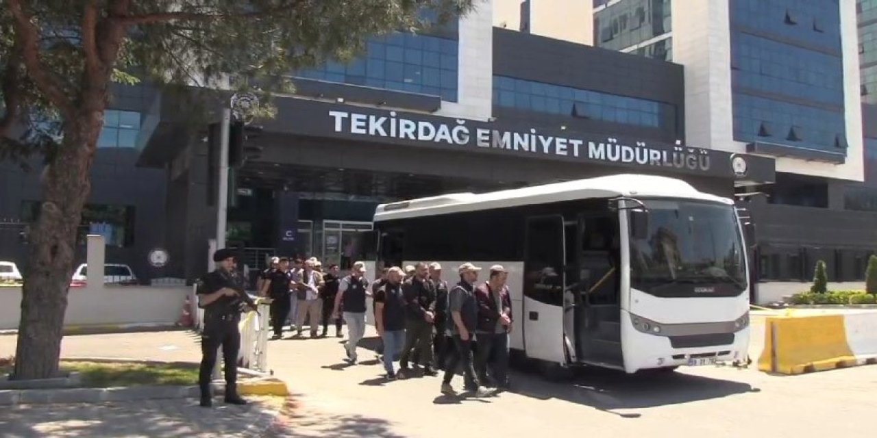 Yurt dışına kaçmaya çalışan 5 FETÖ üyesi yakalandı