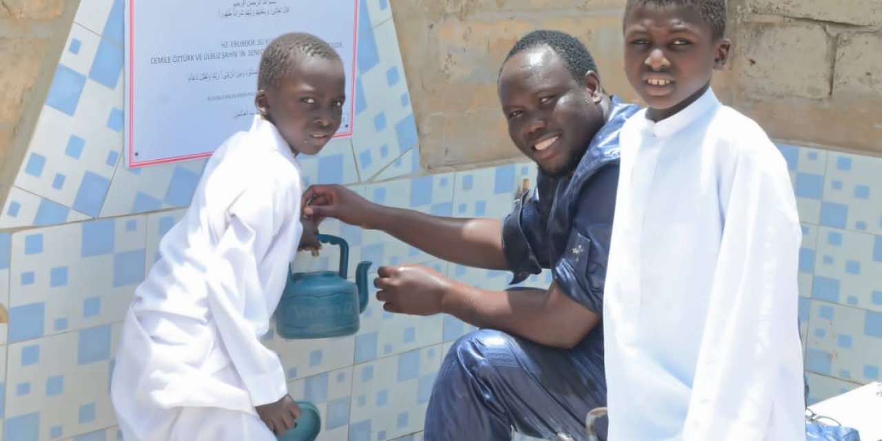 Konyalı hayırseverler Senegal’de yüzleri güldürdü