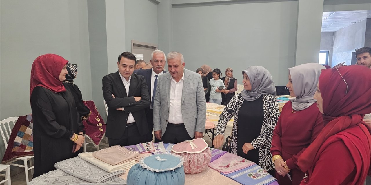 Güneysınır'da sergi açılışı