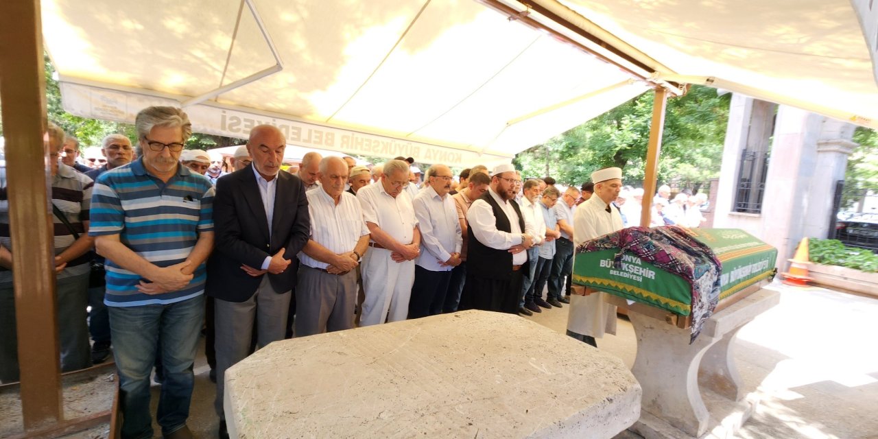 Konyalı eski bakanın acı günü