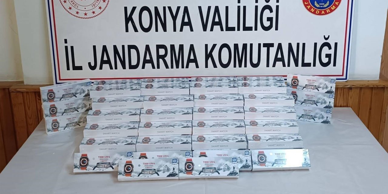 Konya'da kargo ile kaçak akıllı saat ticaretine jandarma baskını