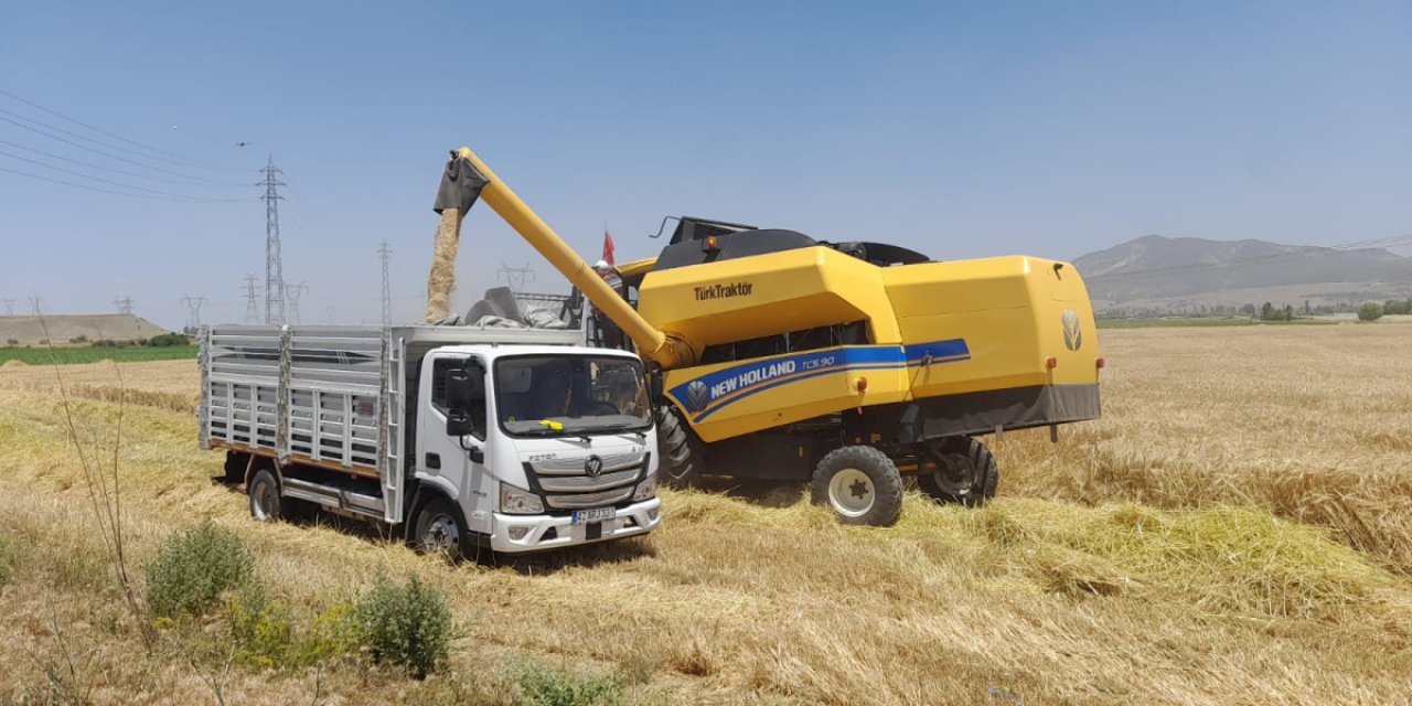 Konya’da hasat zamanı! Dualarla başladı