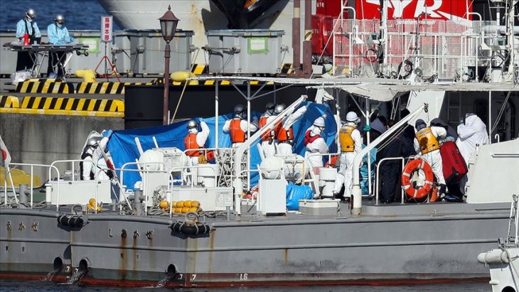Karantinaya alınan yolcu gemisinde 10 kişide daha koronavirüs saptandı