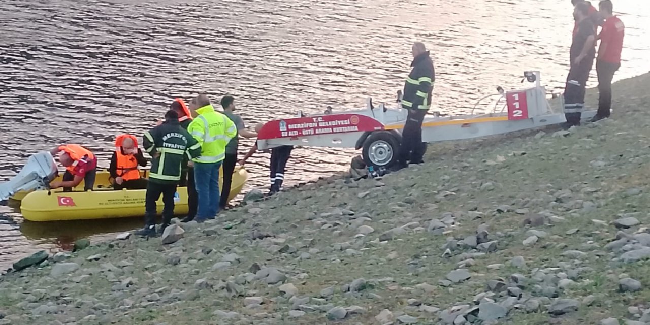 21 yaşındaki genç serinlemek için girdiği baraj gölünde boğuldu