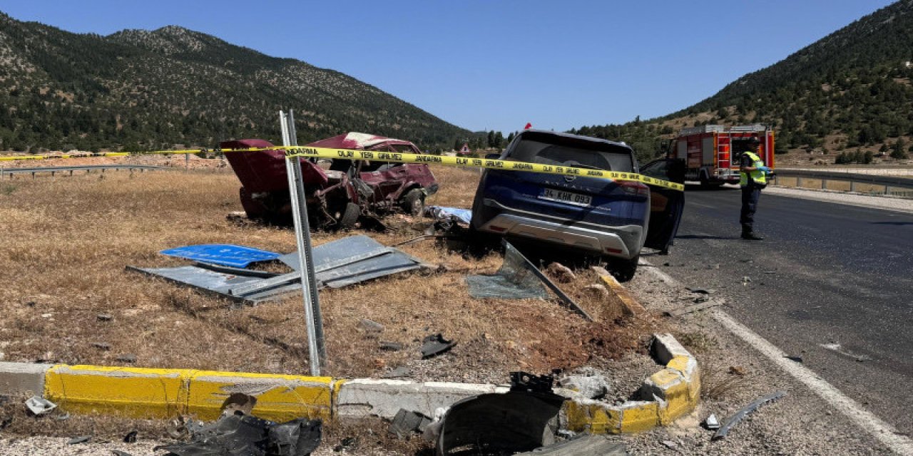 Konya’da otomobiller çarpıştı: 2 ölü, 2 yaralı