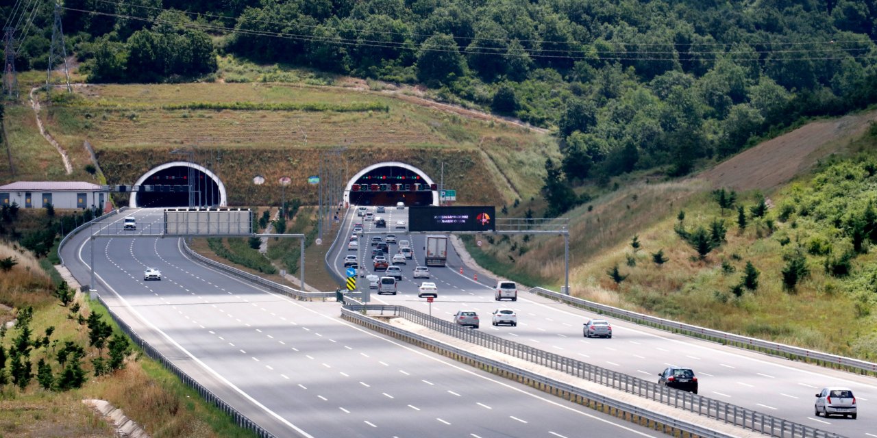 Cumhurbaşkanı Erdoğan Konya bağlantılı yoldaki ünlü tüneli paylaştı