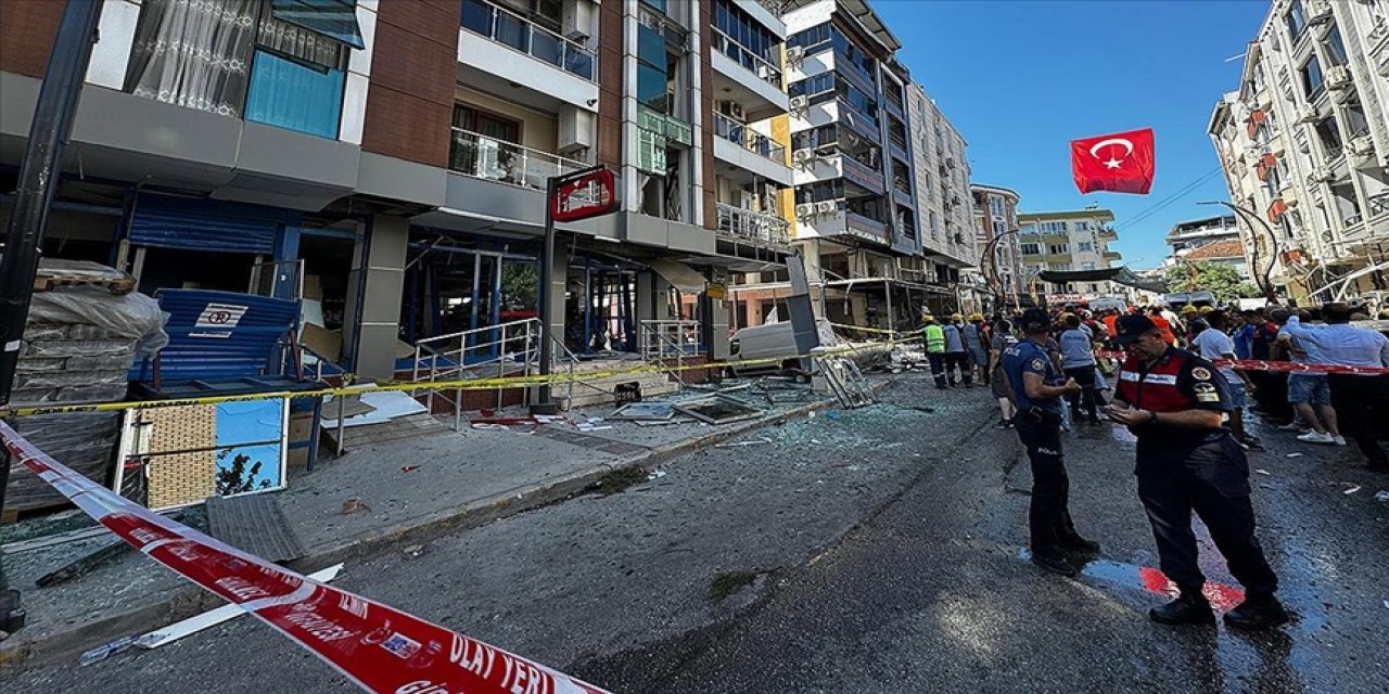 İzmir Torbalı'da binada patlama! 5 ölü, çok sayıda yaralı var