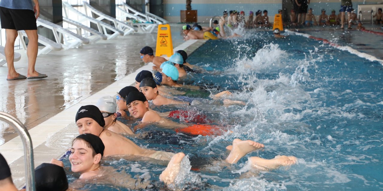 Karatay’ın yaz spor okulları açıldı