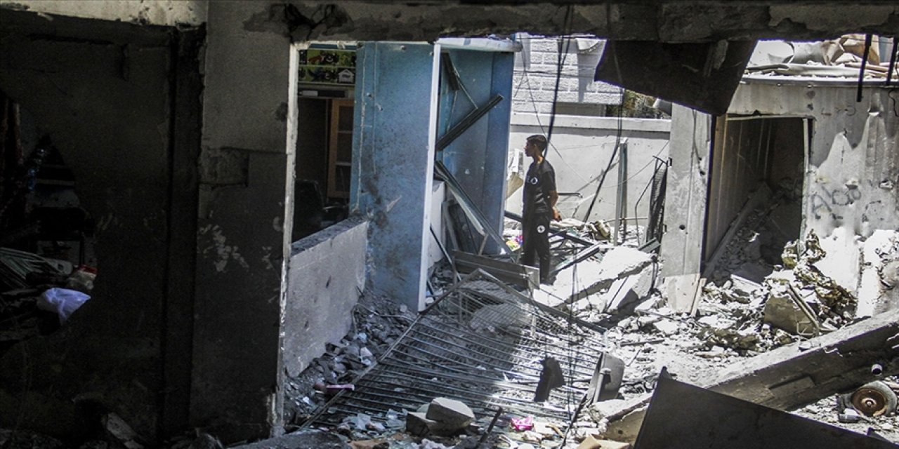 İsrail ordusu Gazze'de sivillerin sığındığı okulu bombaladı