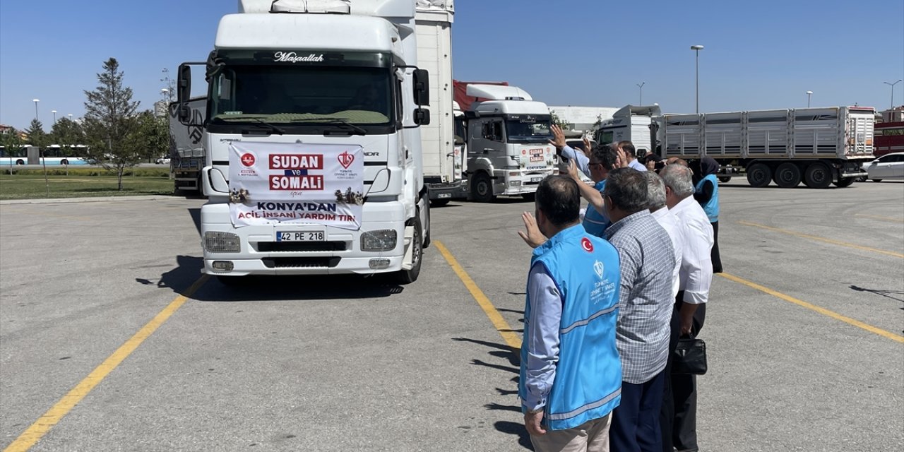 Konya'dan Sudan ve Somali'ye yardım TIR’ları yola çıktı