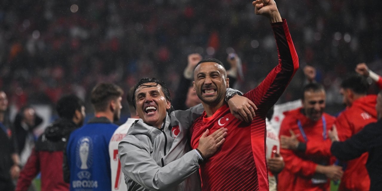 Cenk Tosun Fenerbahçe ile anlaştı