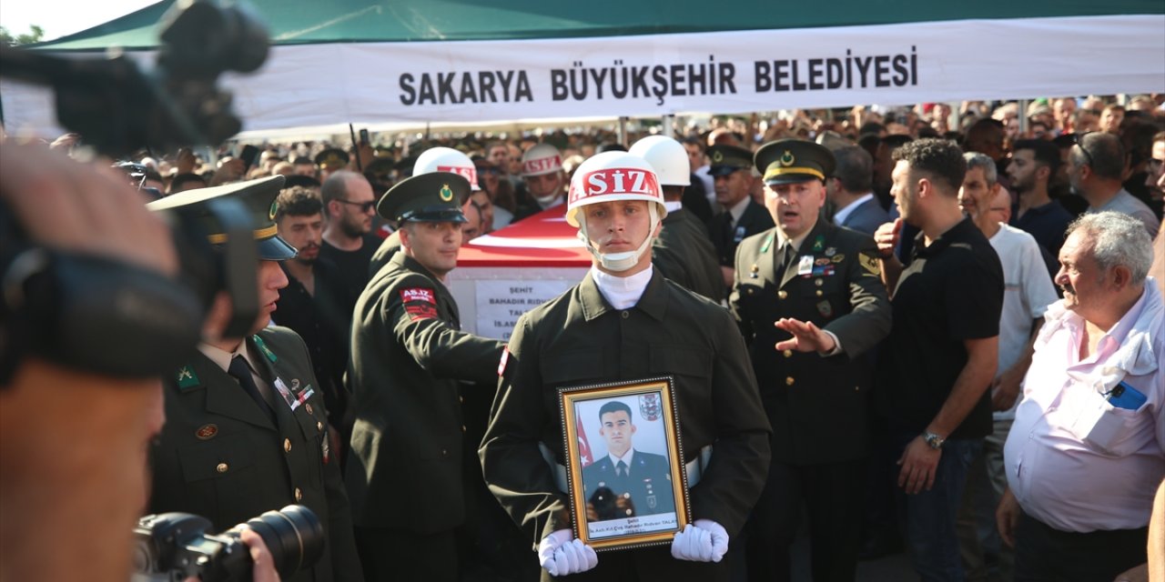 Şehit Astsubay Kıdemli Çavuş Bahadır Rıdvan Talay son yolculuğa uğurlandı