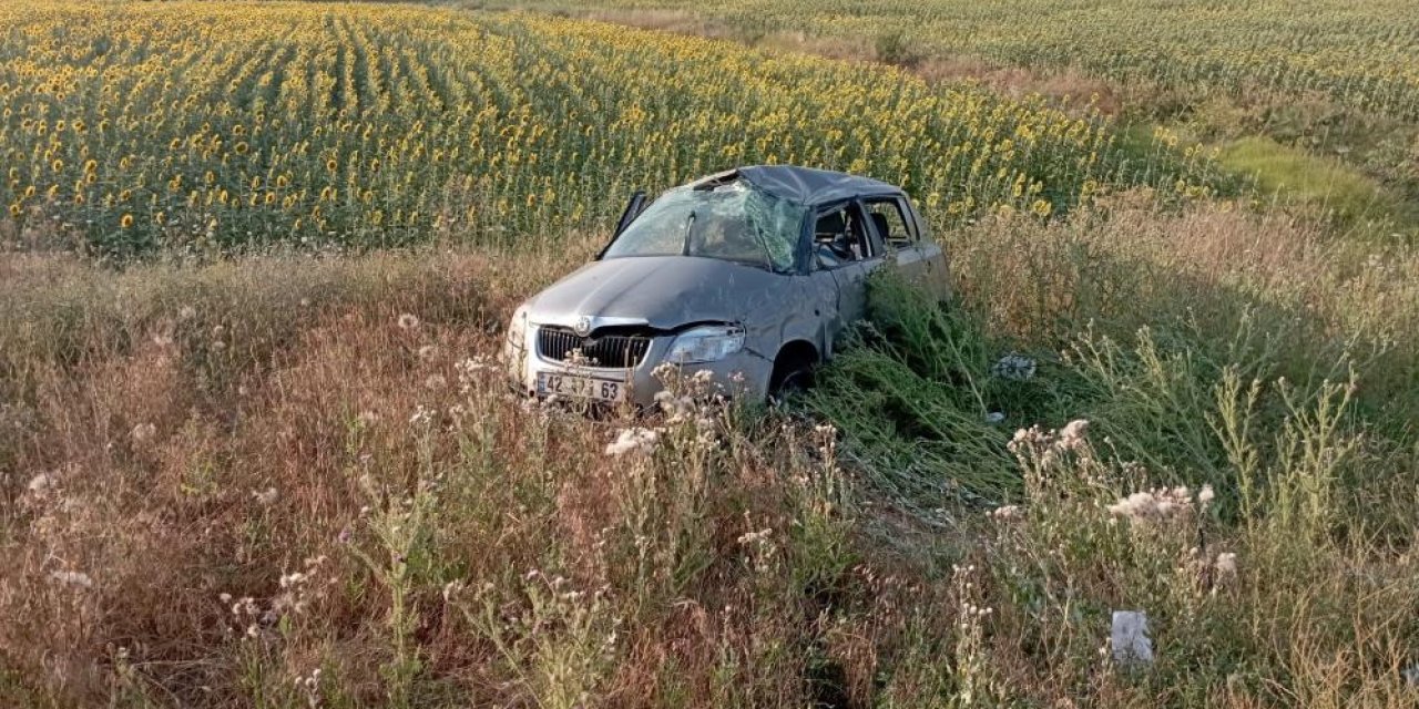 Konya plakalı otomobil Çorum’da bahçeye devrildi: Anne ve oğlu öldü